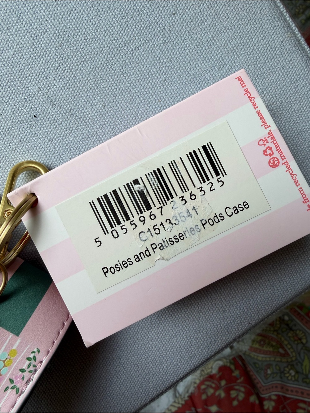 VENDULA London Posies & Patisseries Pods Case NWT - Picture 4 of 7